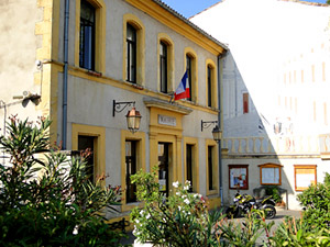 mairie d'eyguières